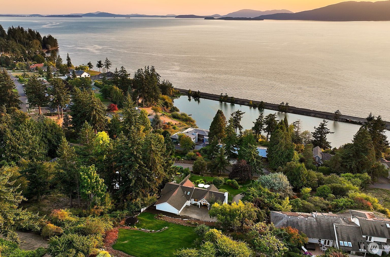 405 Bayside Rd Bellingham, WA 98225 - Thumbnail 3