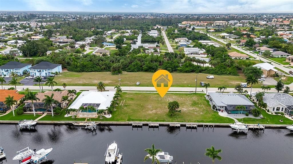 2818 & 2824 Magdalina Dr #21 Punta Gorda, FL 33950 - Thumbnail 3