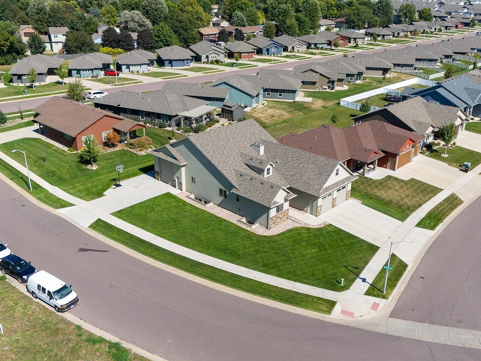 4900 E Cattail Dr Sioux Falls, SD 57110 - Thumbnail 3