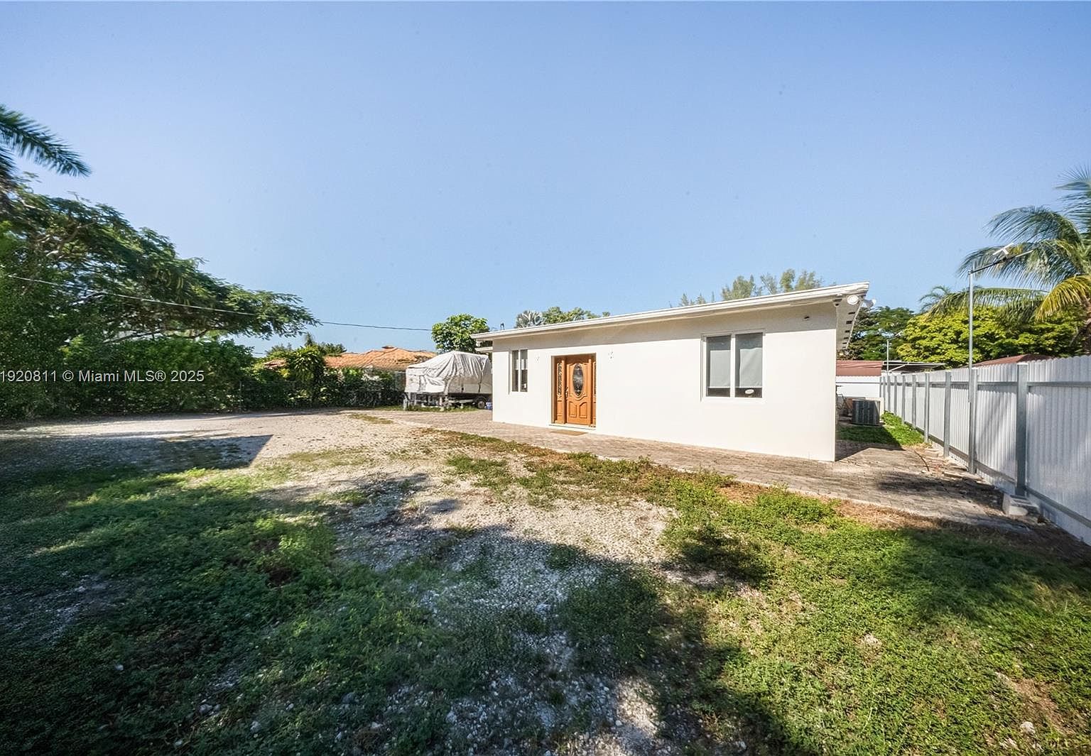 12265 SW 43rd St Miami, FL 33175 - Thumbnail 3
