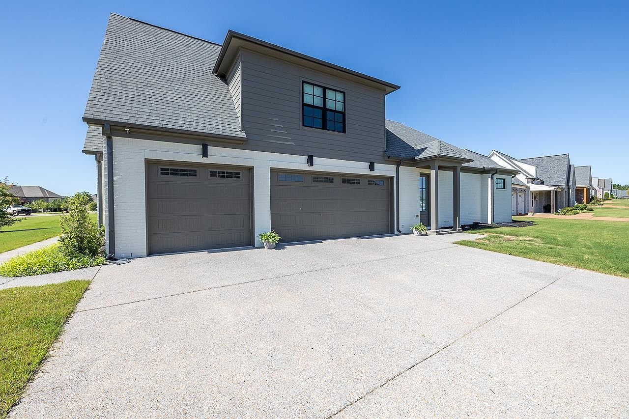 2015 Greenbrier Lakes Blvd N Collierville, TN 38017 - Thumbnail 3