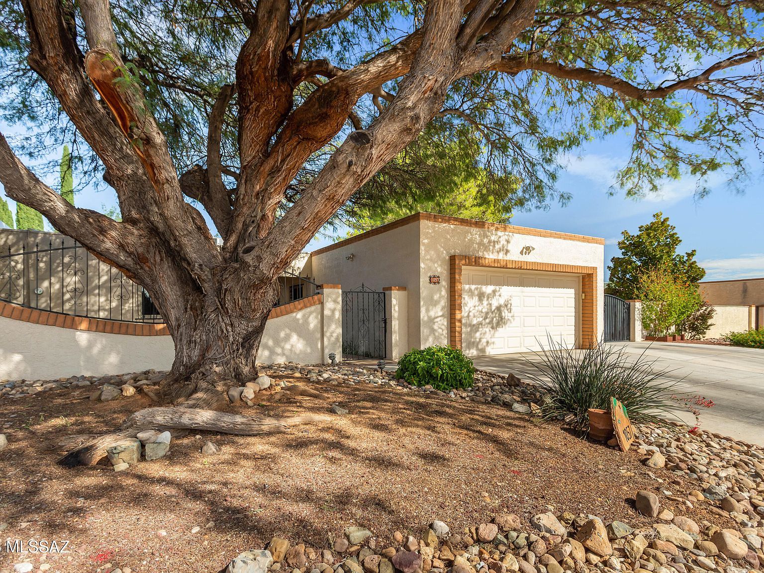 1057 Carmelita Dr Sierra Vista, AZ 85635 - Thumbnail 3