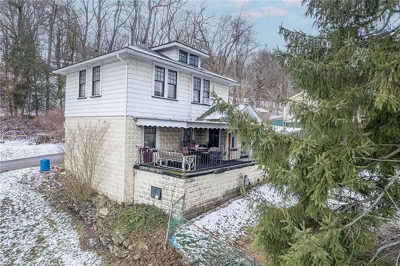 730 Hiland Ave Coraopolis, PA 15108 - Thumbnail 3