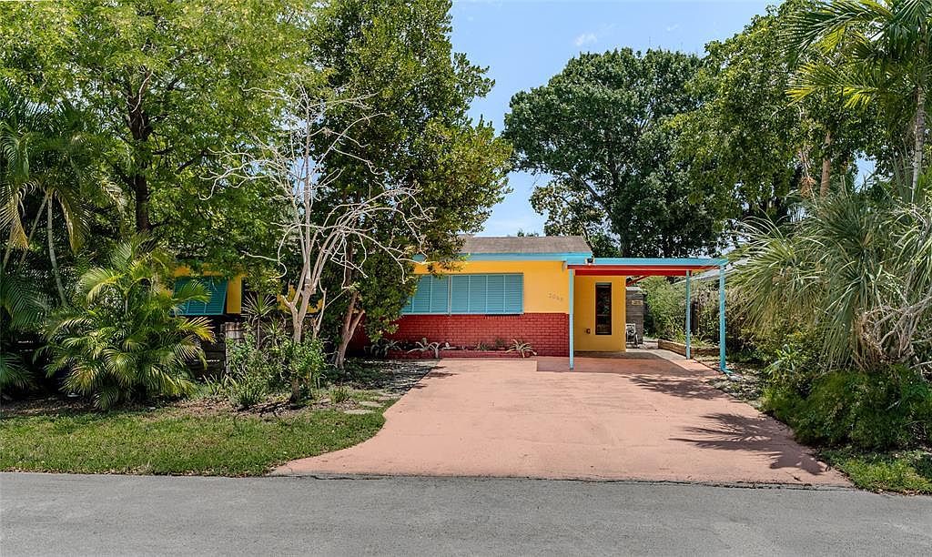 2048 SW 28th Ter Fort Lauderdale, FL 33312 - Thumbnail 3