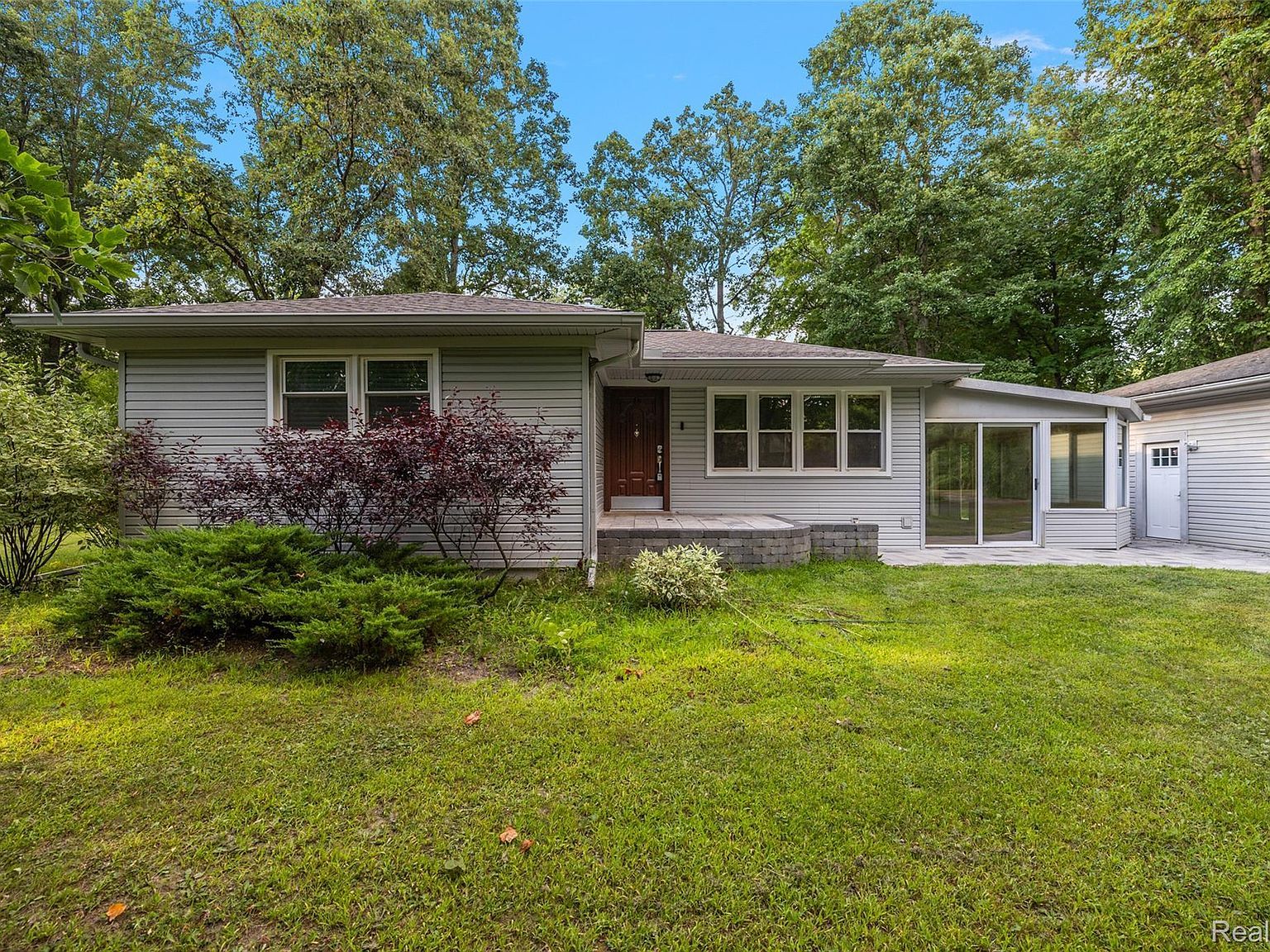 350 Casemer Rd Lake Orion, MI 48360 - Thumbnail 3