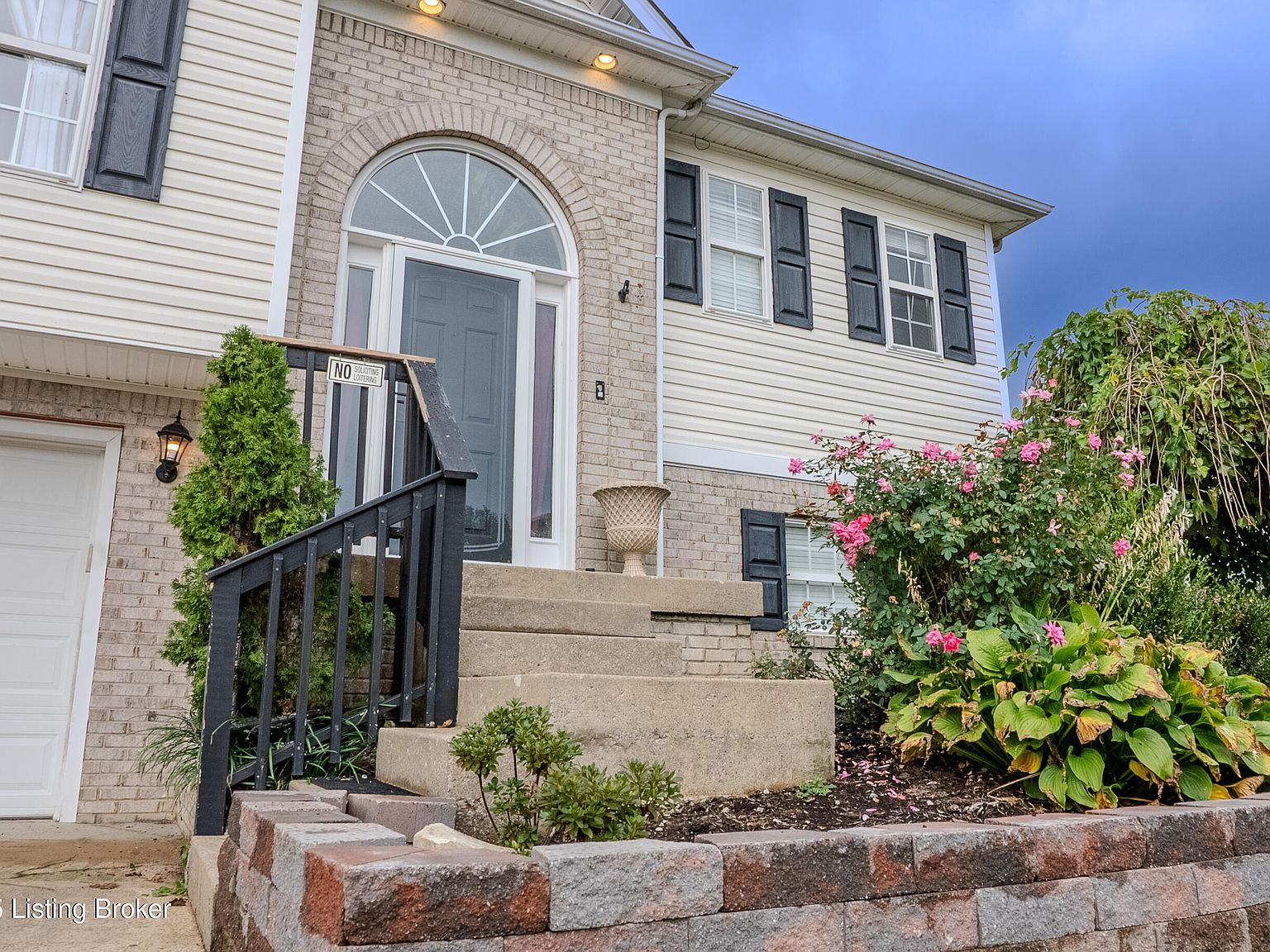 275 Grand Central Dr Simpsonville, KY 40067 - Thumbnail 3