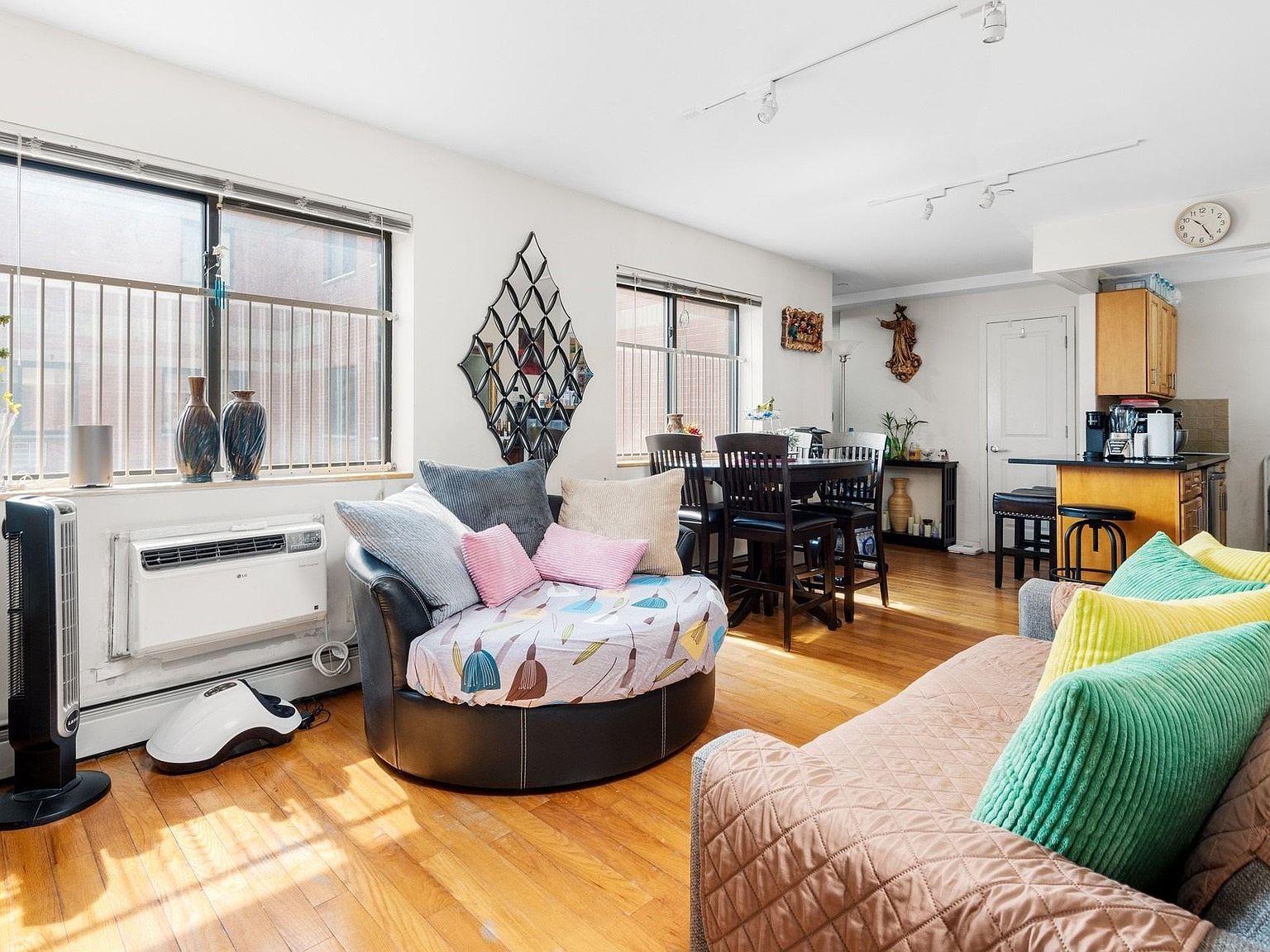 3759 61st St APT 5B Flushing, NY 11377 - Thumbnail 3