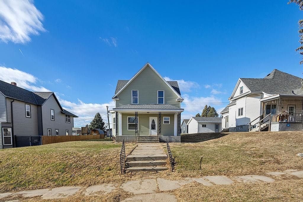 325 N Main St Leigh, NE 68643 - Thumbnail 3