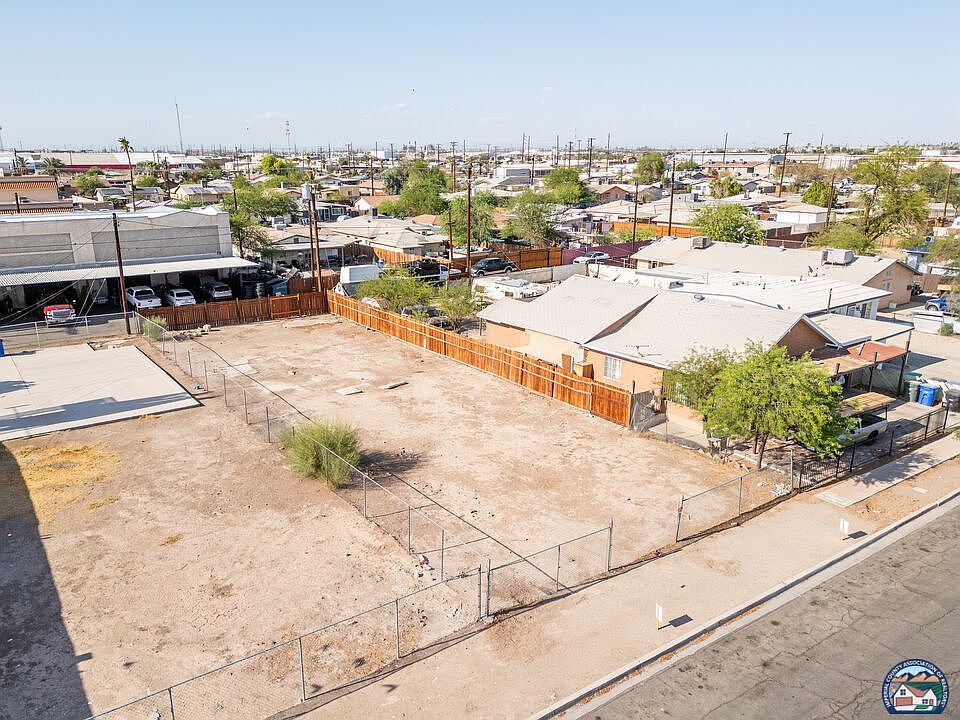 376 W Hamilton Ave El Centro, CA 92243 - Thumbnail 3