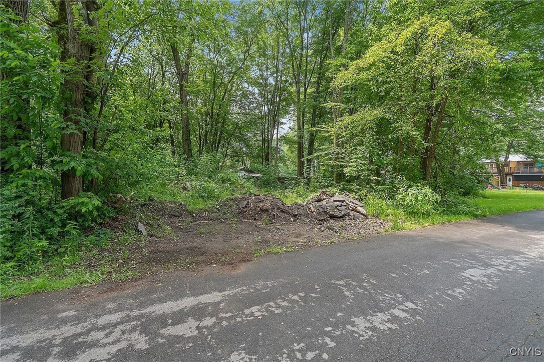 21st Ave #15 Sylvan Beach, NY 13157 - Thumbnail 3