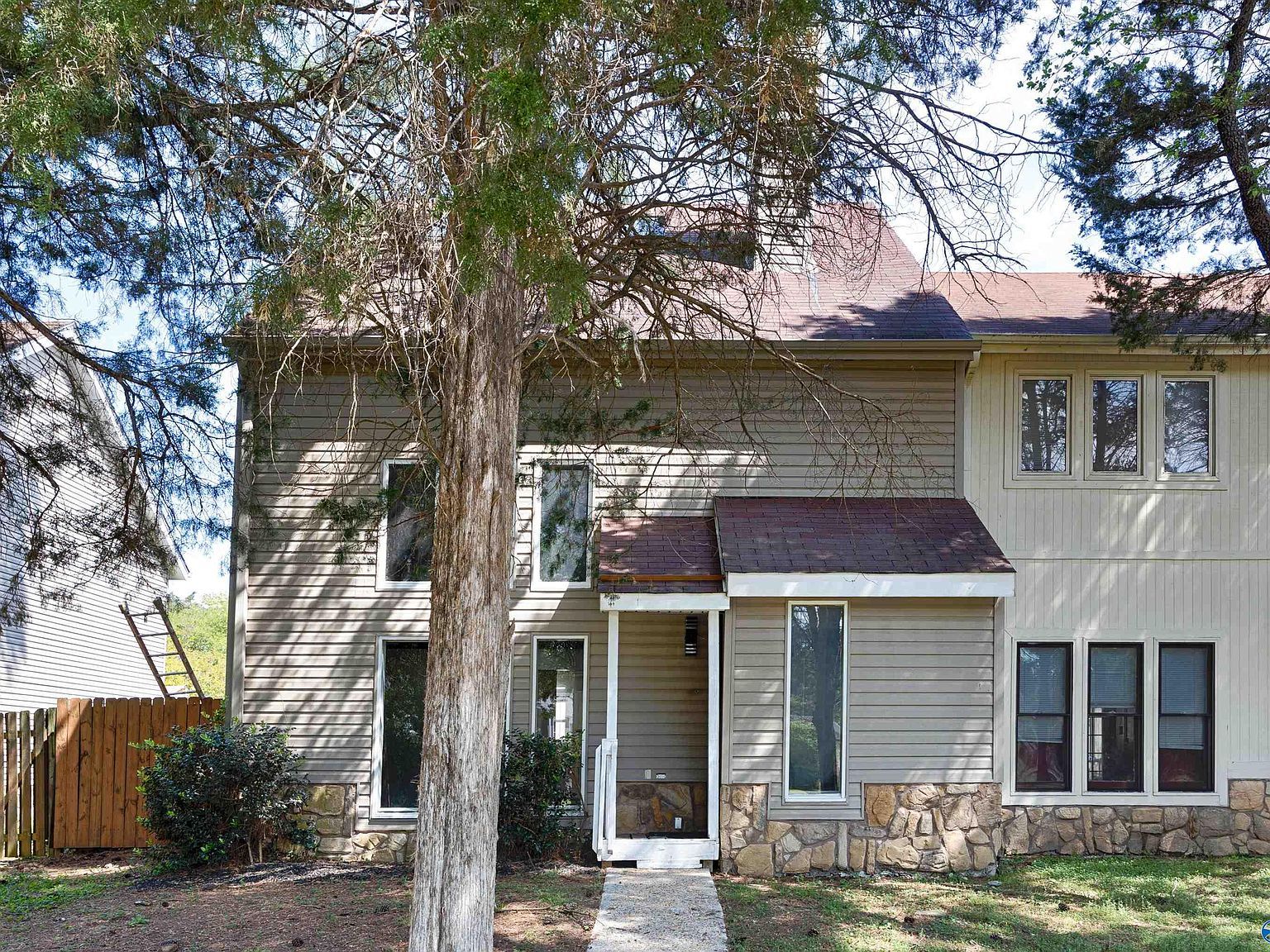 409 Hobbs Rd SE Huntsville, AL 35803 - Thumbnail 3