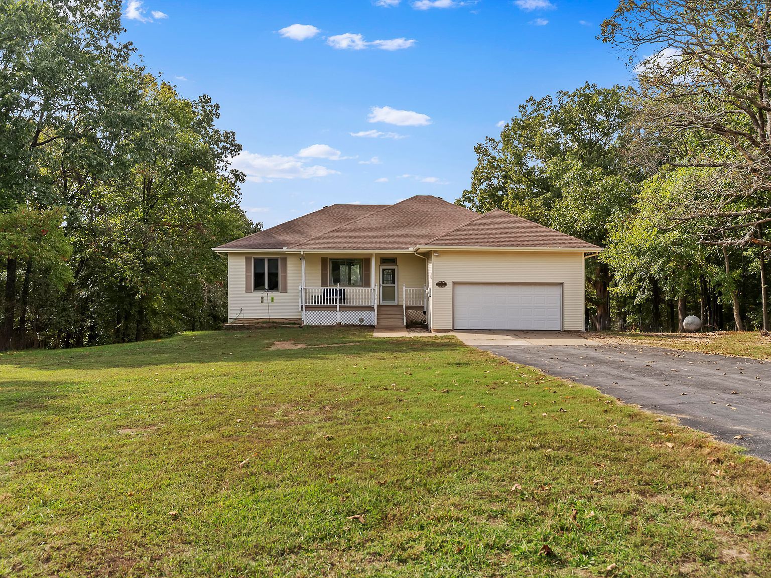 117 Chelsea Ln Clever, MO 65631 - Thumbnail 3