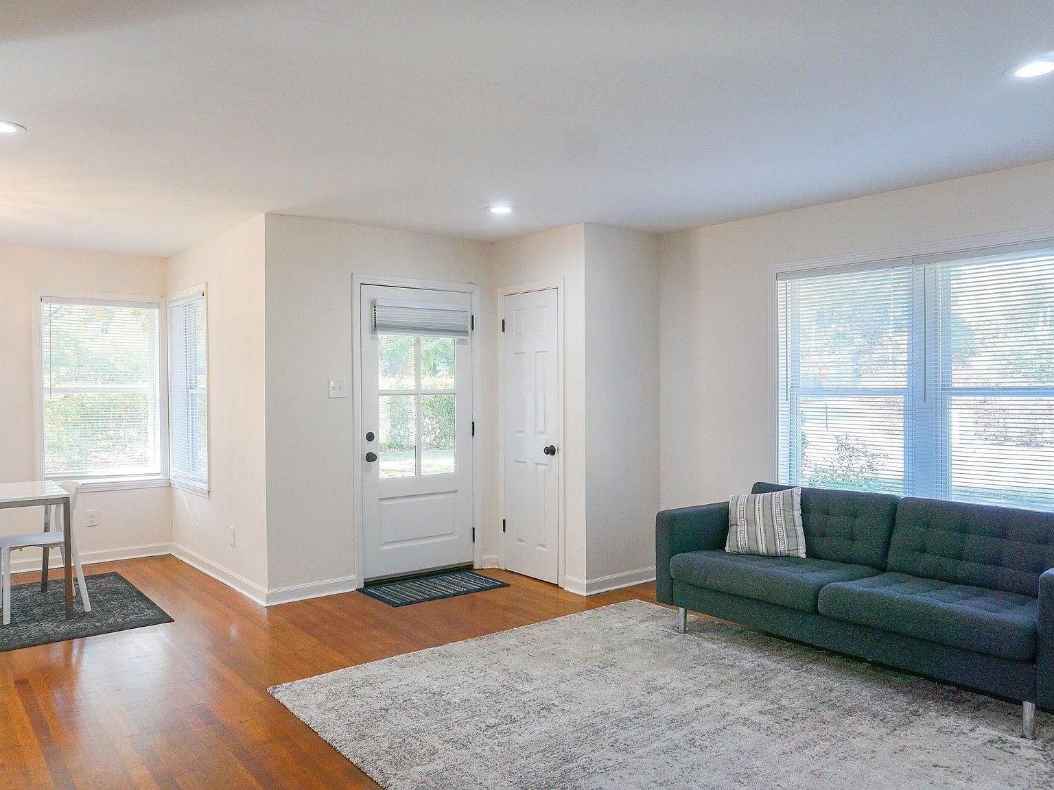 90 N Mendenhall Rd Memphis, TN 38117 - Thumbnail 3