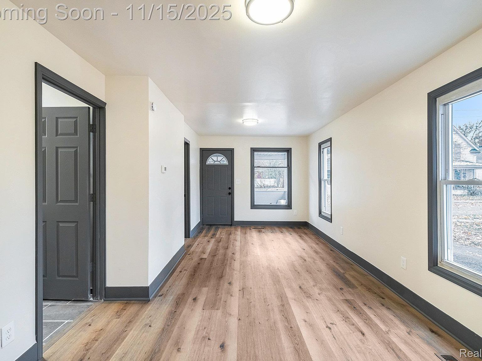 1379 Washington Ave Flint, MI 48503 - Thumbnail 3