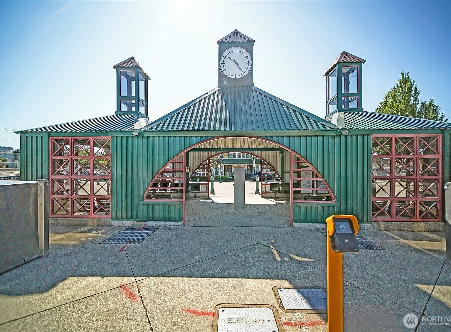 816 Cherry Ave Sumner, WA 98390 - Thumbnail 3