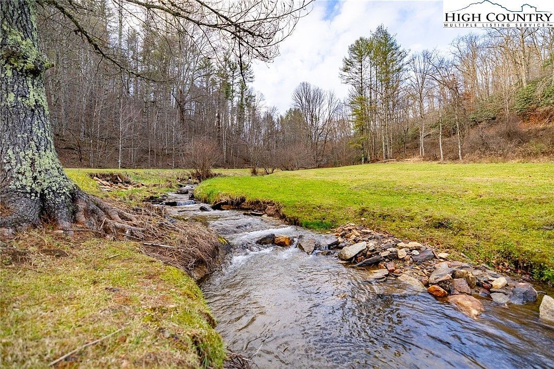 3357 Old Field Creek Rd Grassy Creek, NC 28631 - Thumbnail 3