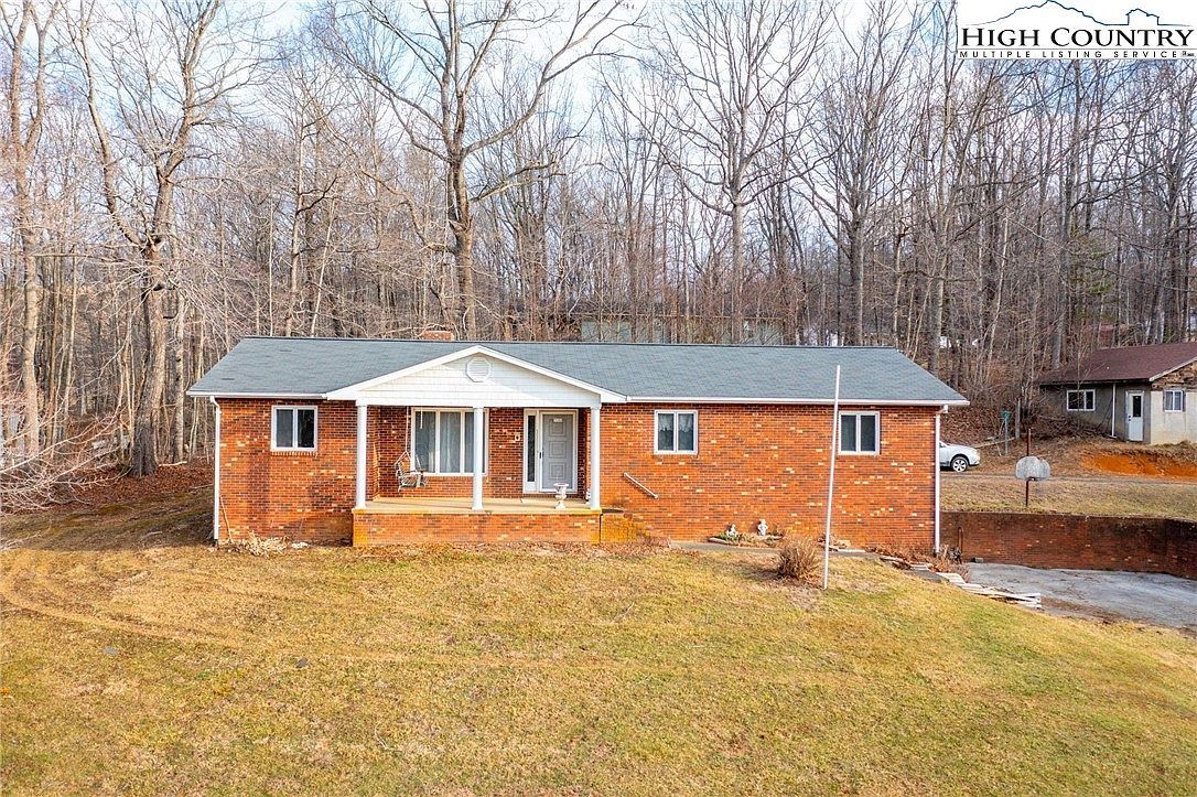 159 Airport Rd Jefferson, NC 28640 - Thumbnail 3