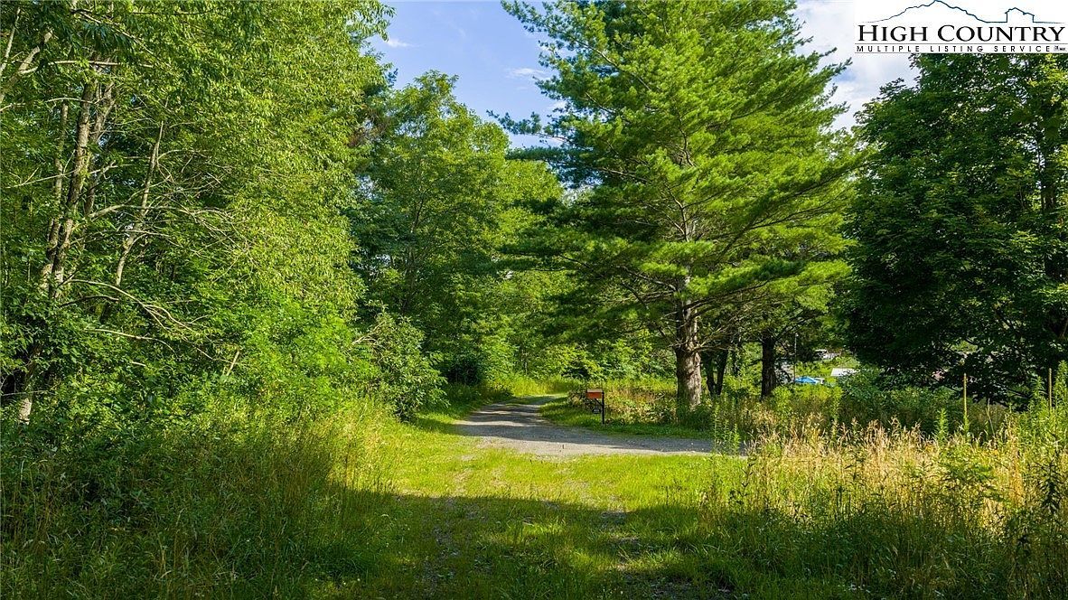 455 Crescent Dr West Jefferson, NC 28694 - Thumbnail 3