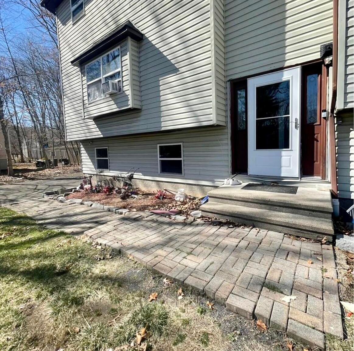 209 Julian Ter East Stroudsburg, PA 18301 - Thumbnail 3