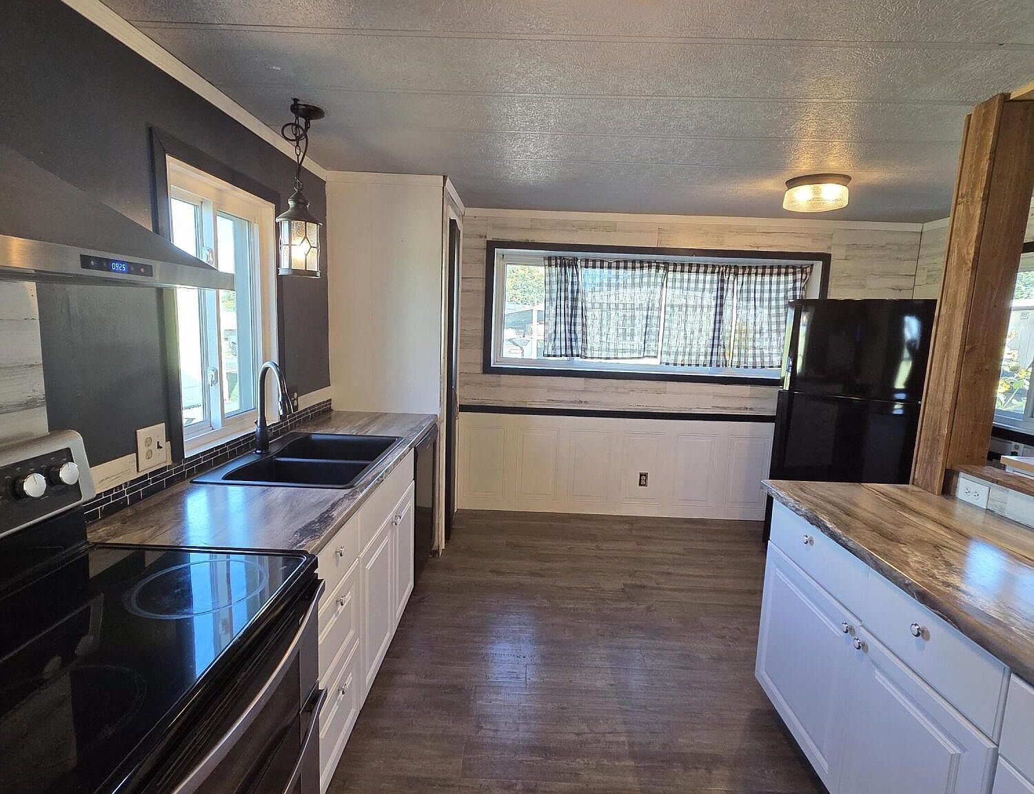 2934 Summers Ln UNIT 26 Klamath Falls, OR 97603 - Thumbnail 3