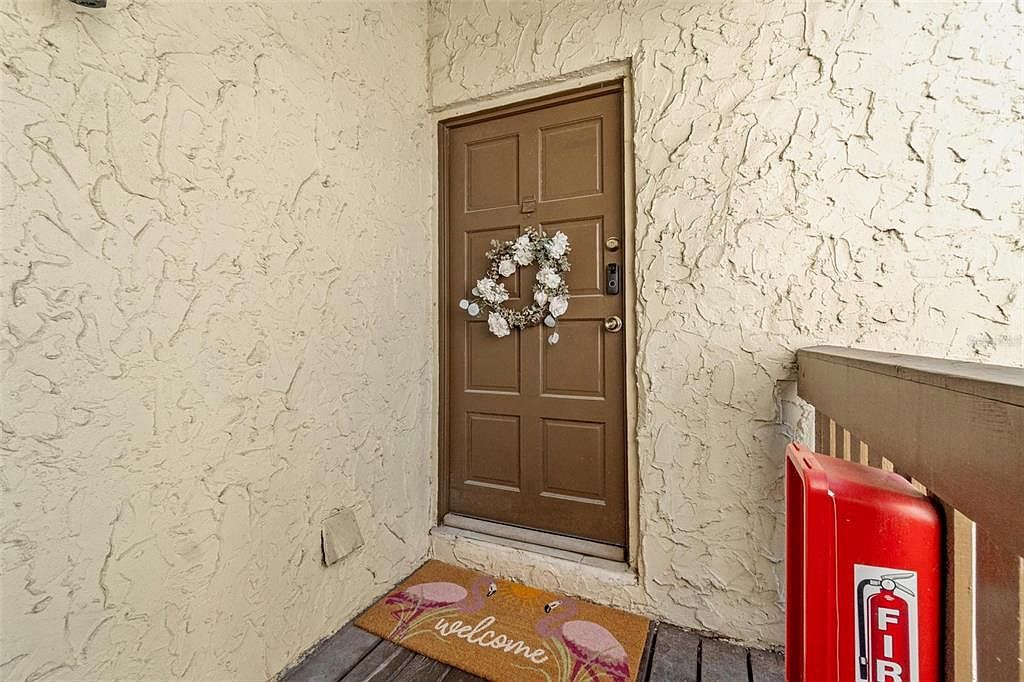 746 115th Ave N APT 1802 Saint Petersburg, FL 33716 - Thumbnail 3