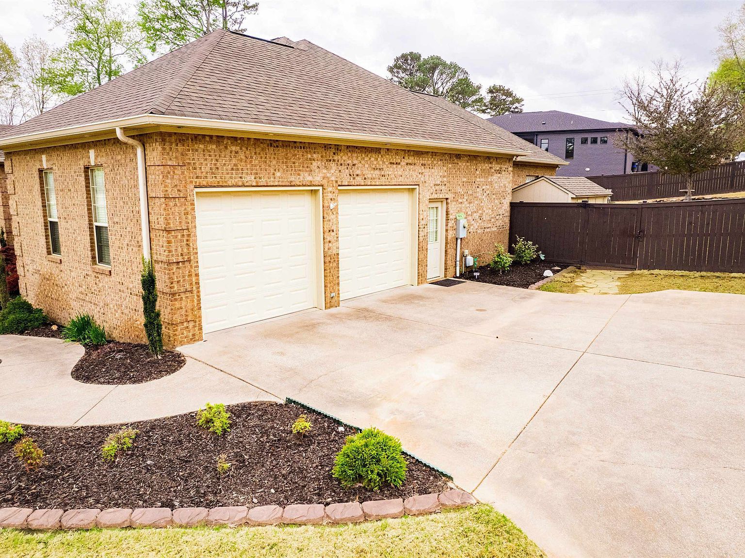 904 Skypark Rd Florence, AL 35634 - Thumbnail 3