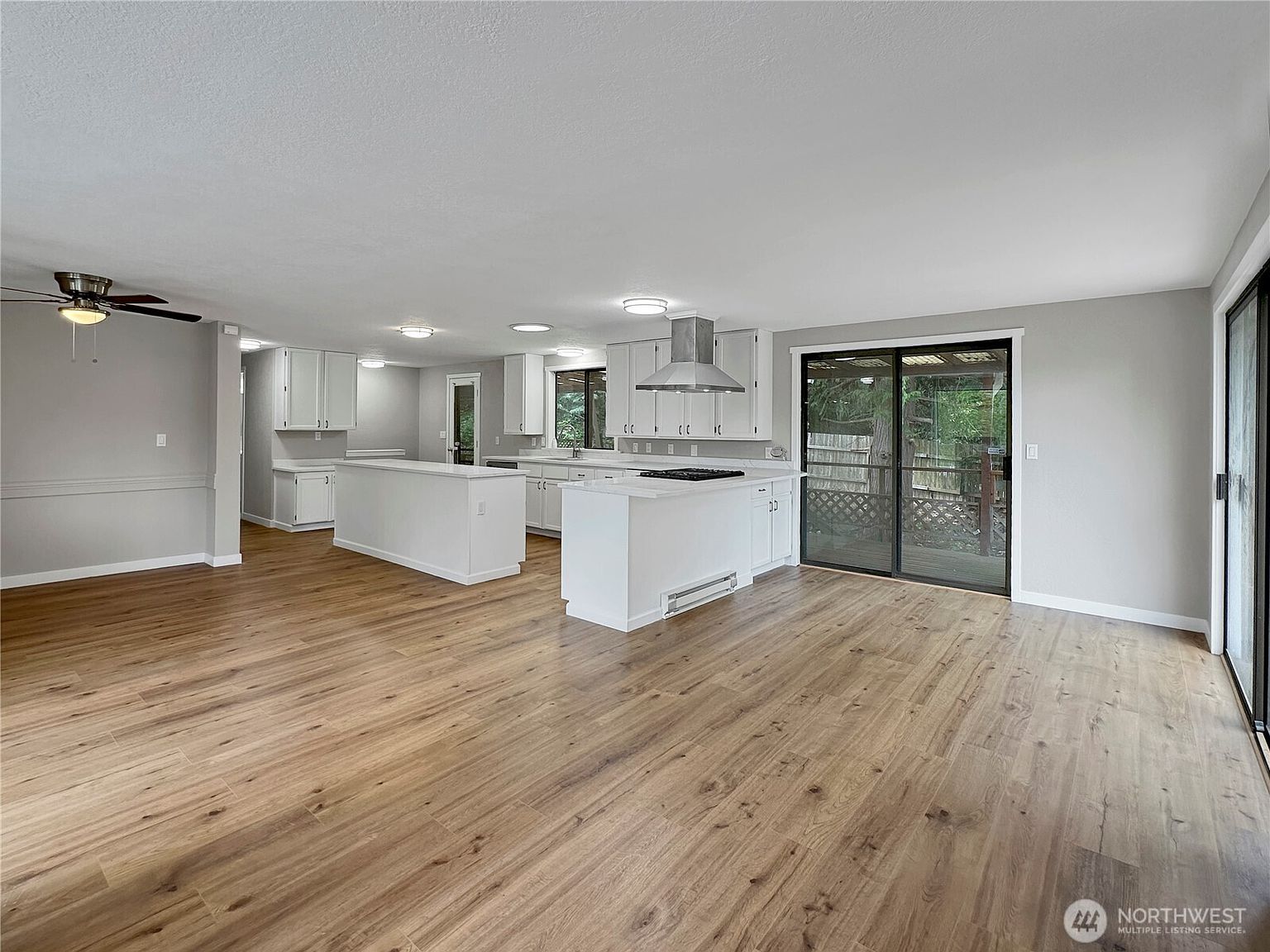 314 Snohomish Dr La Conner, WA 98257 - Thumbnail 3