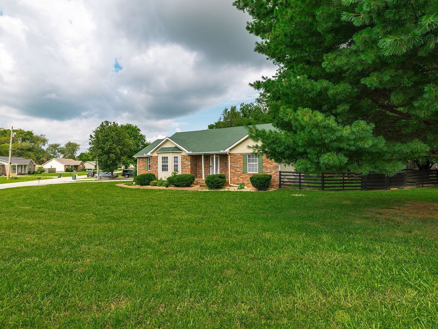 129 Cora St Portland, TN 37148 - Thumbnail 3