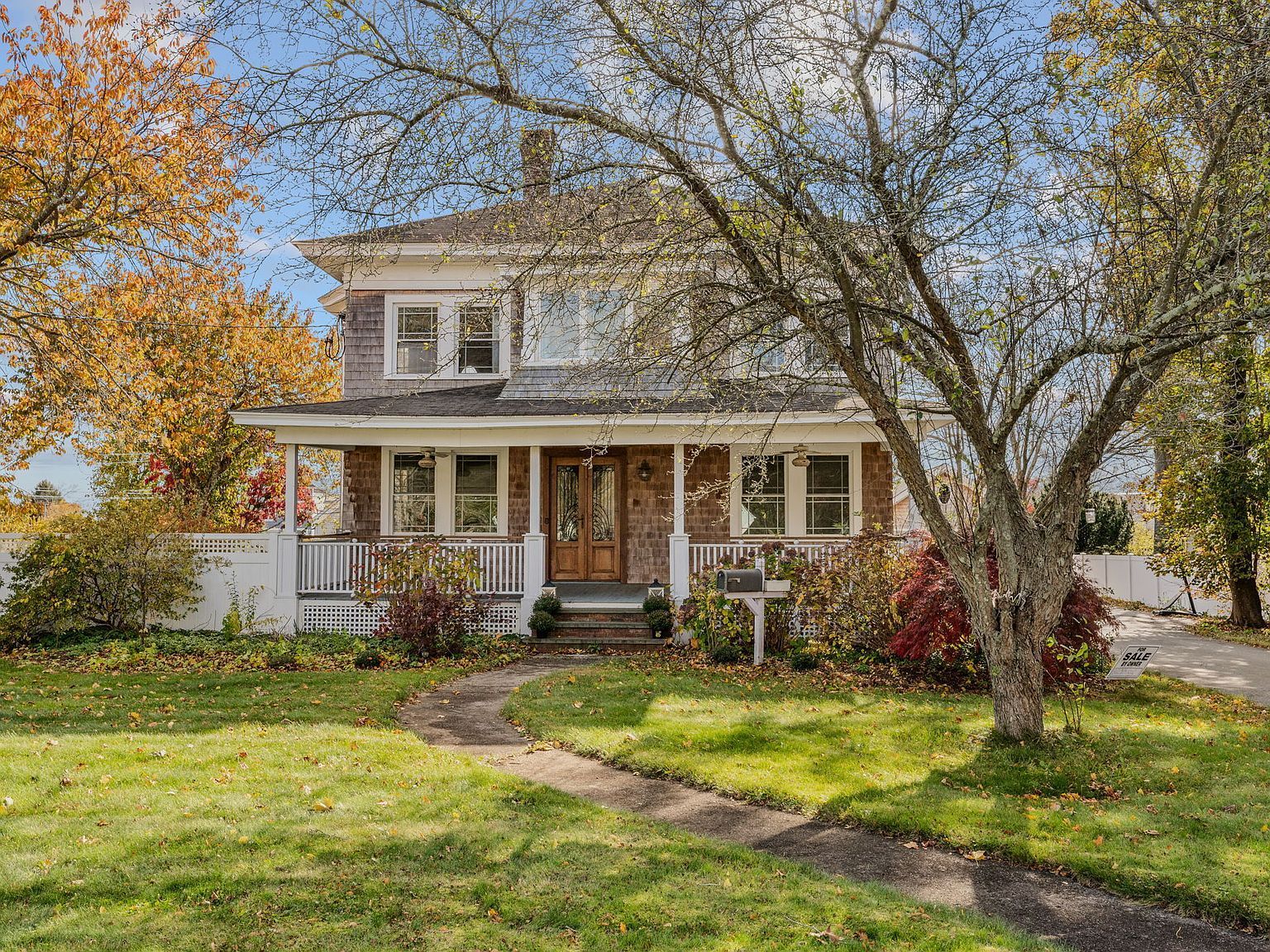 26 College St Old Saybrook, CT 06475 - Thumbnail 3