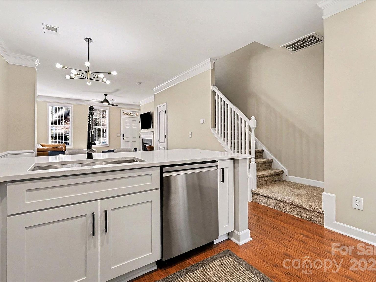 9813 Longstone Ln Charlotte, NC 28277 - Thumbnail 3