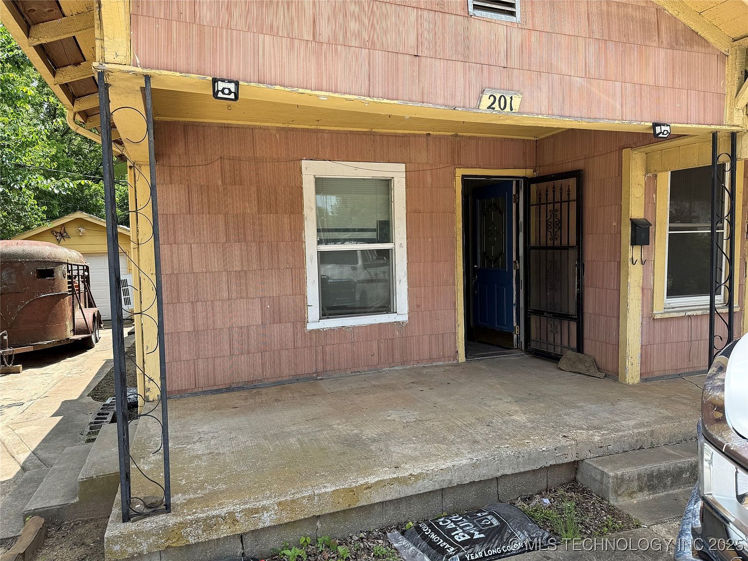 201 E Main St Henryetta, OK 74437 - Thumbnail 3