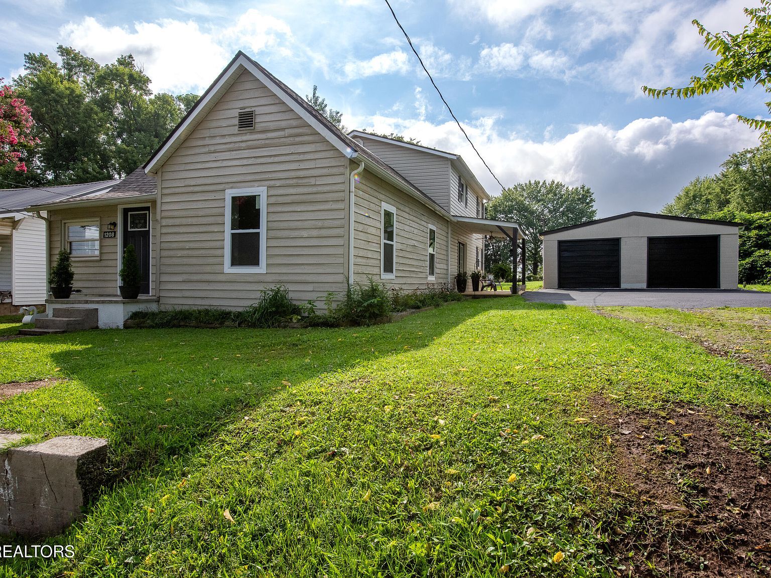 1208 Vermont Ave Knoxville, TN 37921 - Thumbnail 3