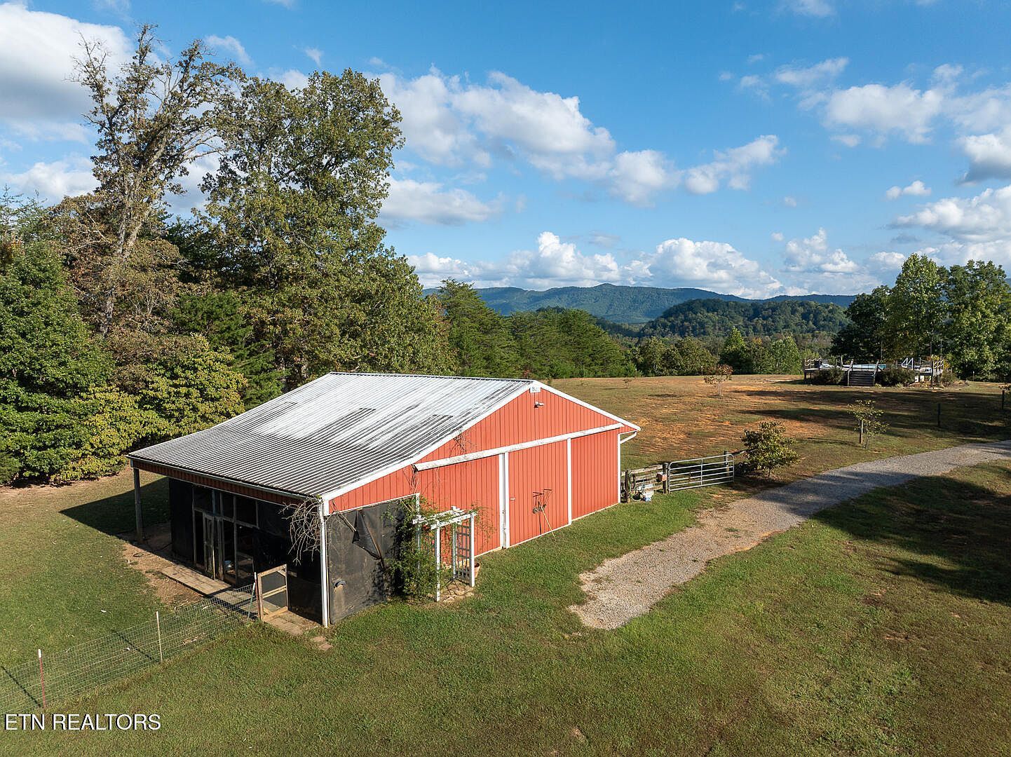 6051 Lindrick Ln Maryville, TN 37801 - Thumbnail 3