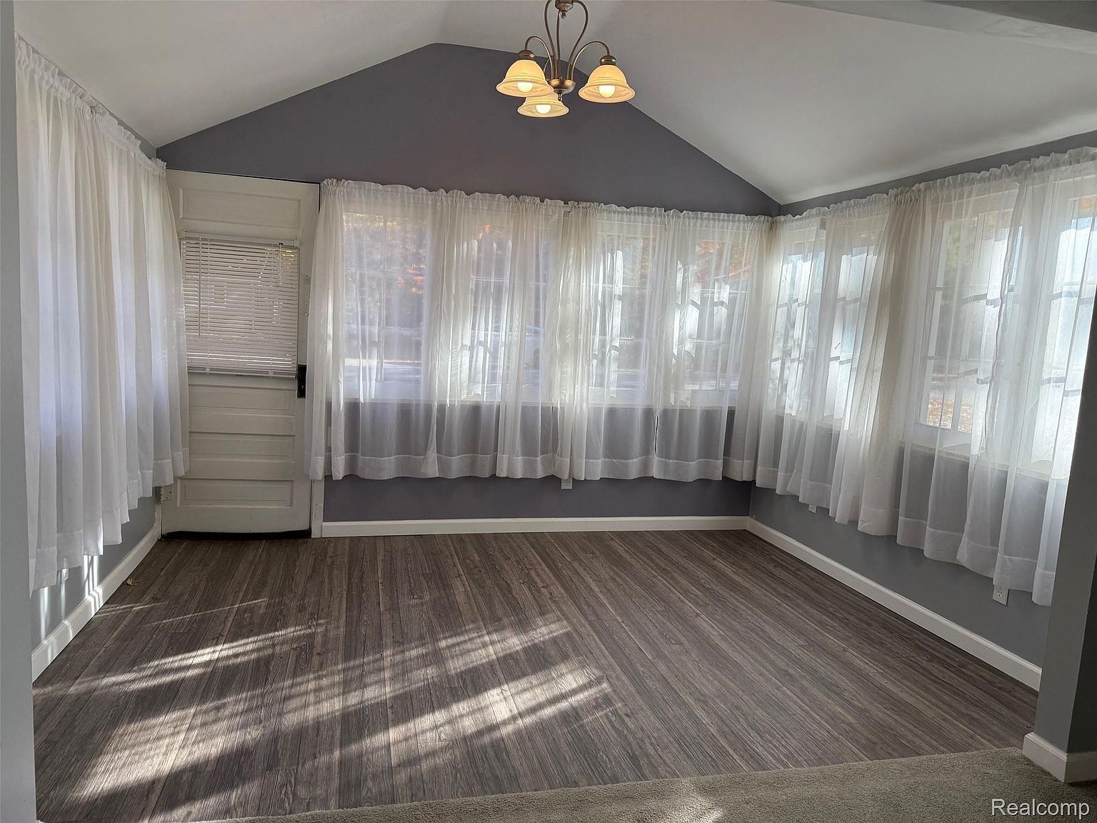 1313 N Maple St National City, MI 48748 - Thumbnail 3