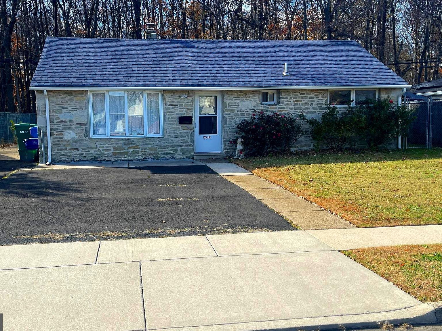 2519 Woodlawn Dr Bristol, PA 19007 - Thumbnail 3