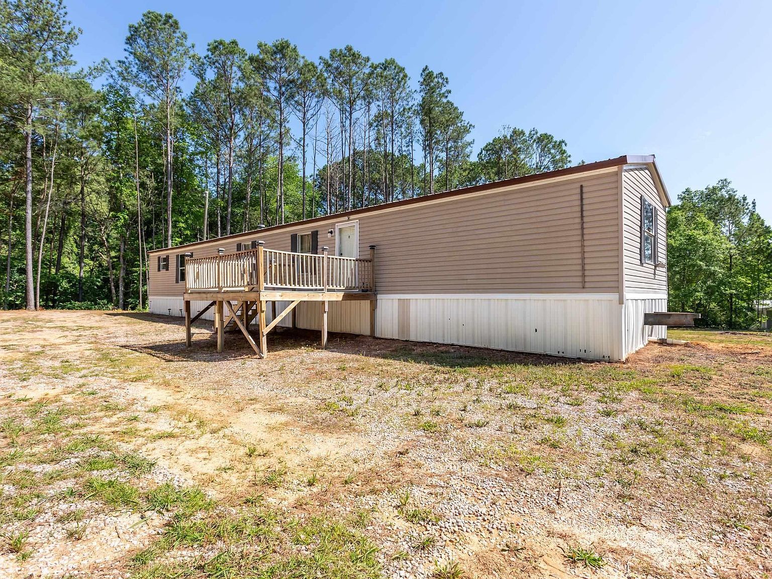 220 Wood River Ln Talladega, AL 35160 - Thumbnail 3