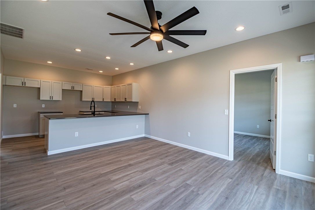 1506 W North 4th St Shelbyville, IL 62565 - Thumbnail 3