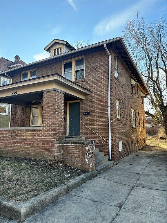 899 W Main St Decatur, IL 62522 - Thumbnail 3