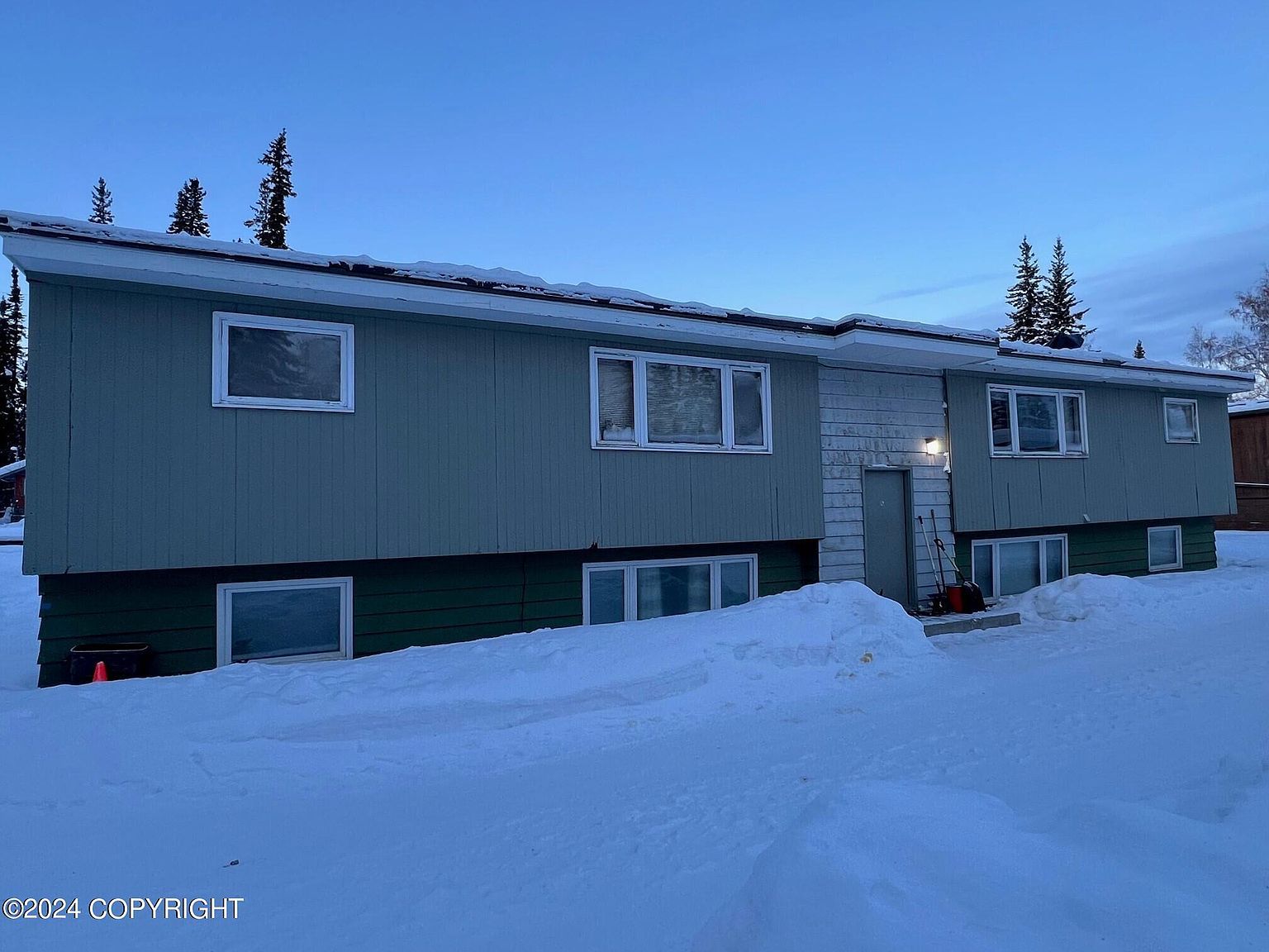 192 Madcap Ln Fairbanks, AK 99709 - Thumbnail 3