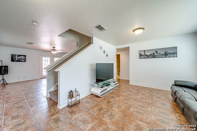 120 Angus Way Cibolo, TX 78108 - Thumbnail 3