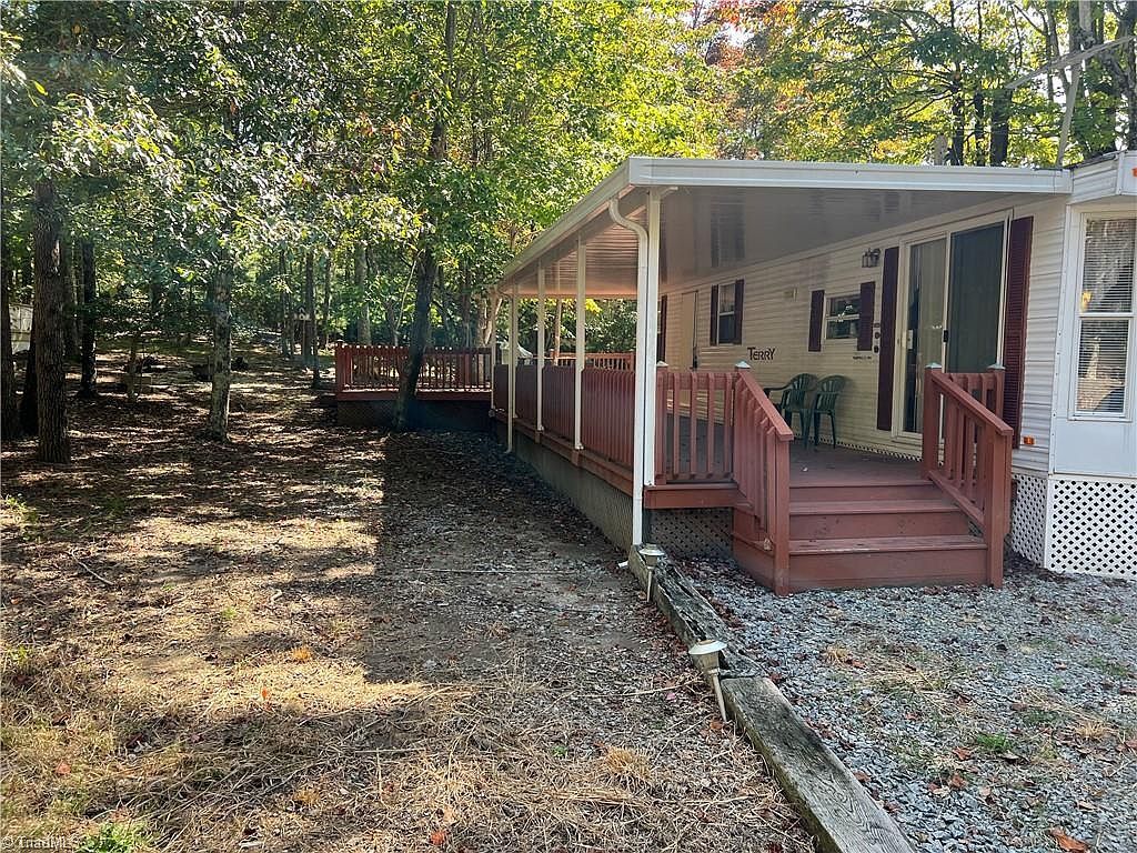 379 Laurelwood Ln #173 Traphill, NC 28685 - Thumbnail 3