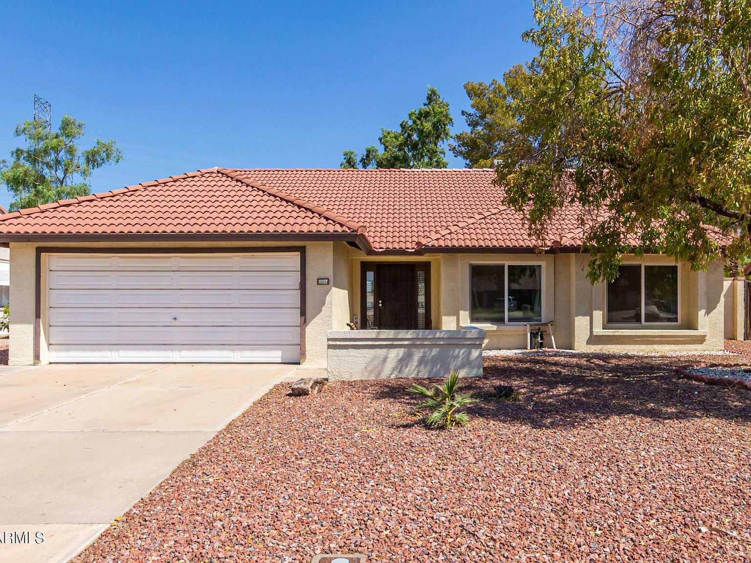 10516 W Griswold Rd Peoria, AZ 85345 - Thumbnail 3