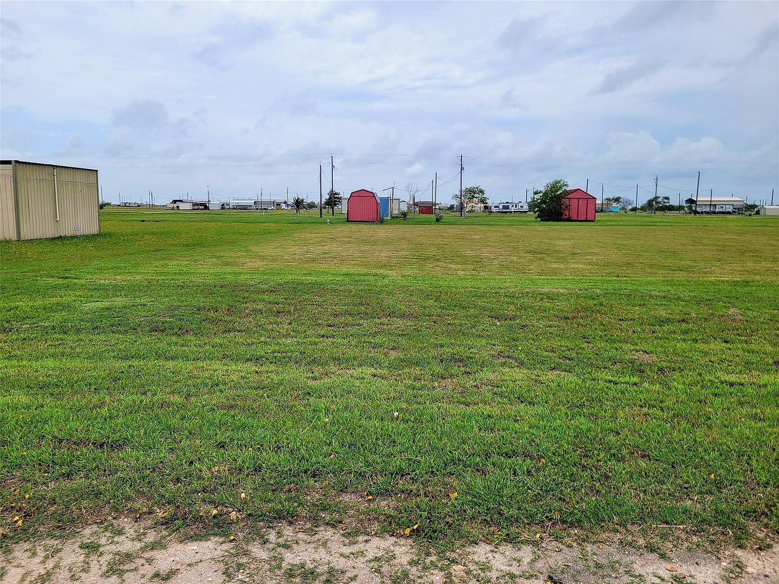 209 Clam Dr Palacios, TX 77465 - Thumbnail 3