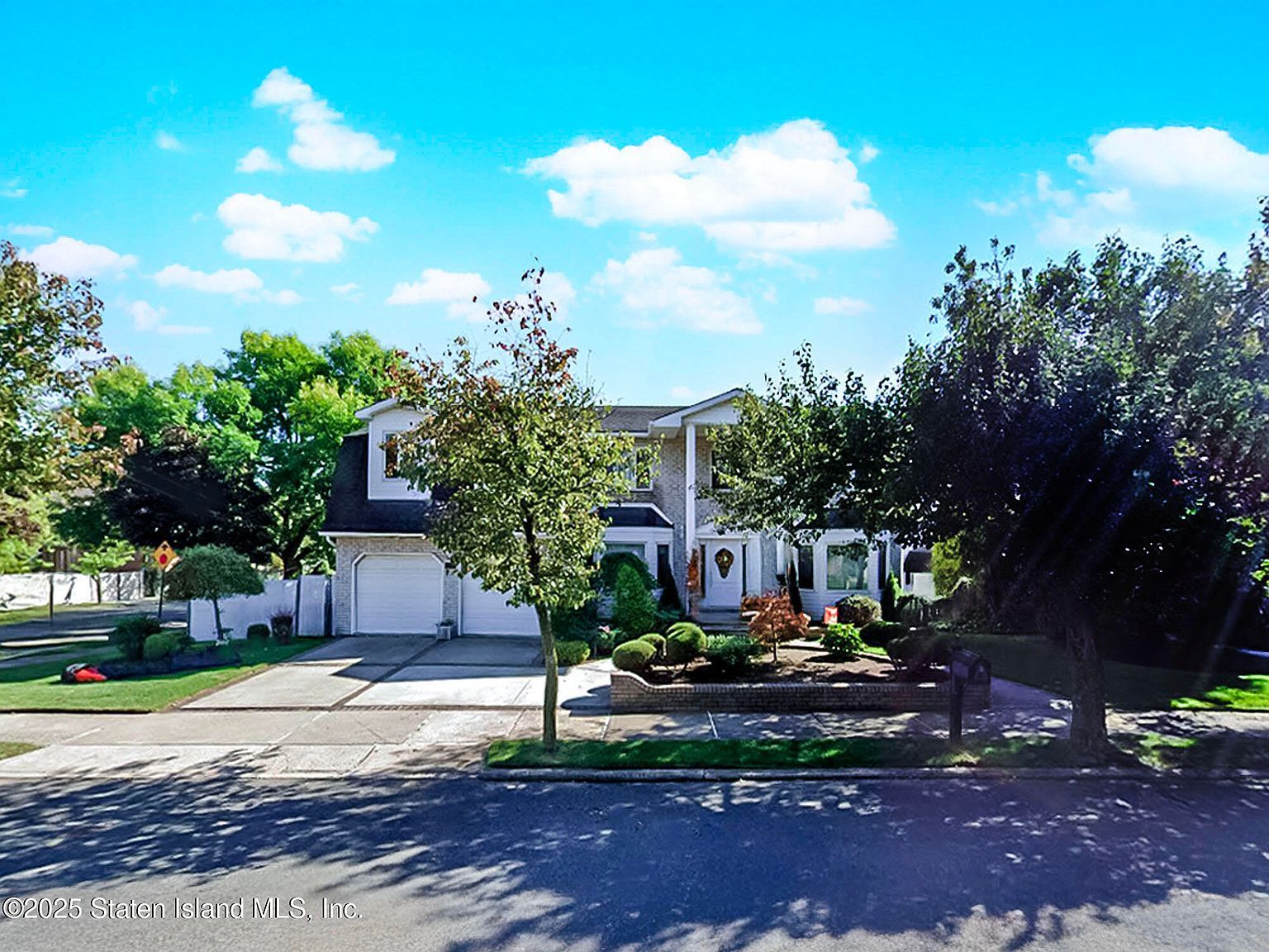 436 Vineland Ave Staten Island, NY 10312 - Thumbnail 3