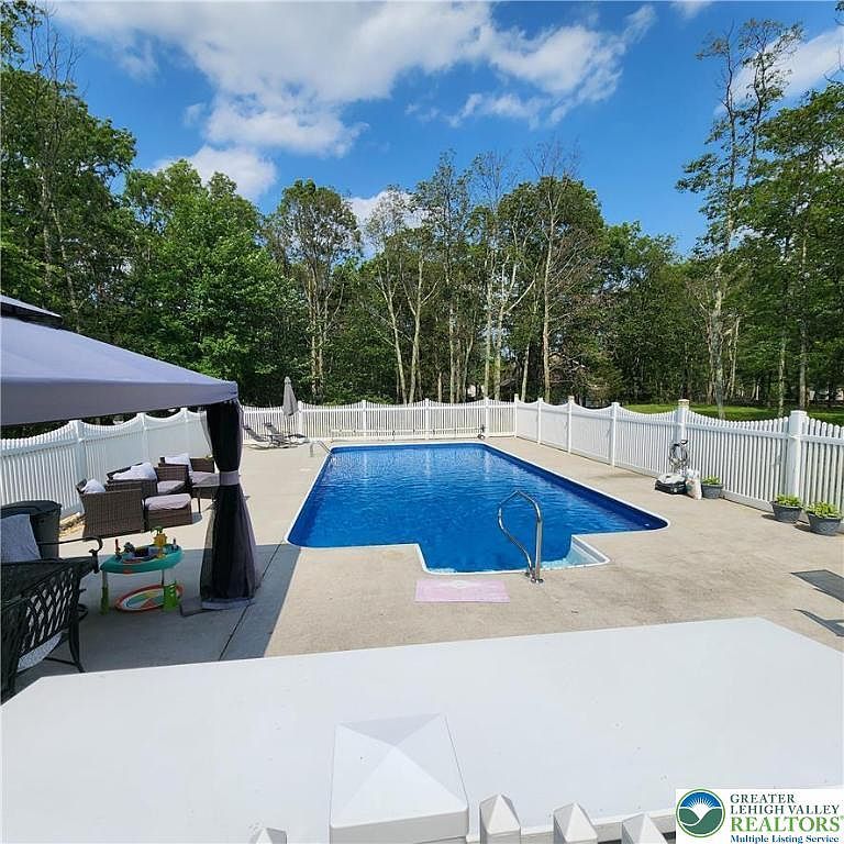 408 Sassafrass Way Stroudsburg, PA 18360 - Thumbnail 3