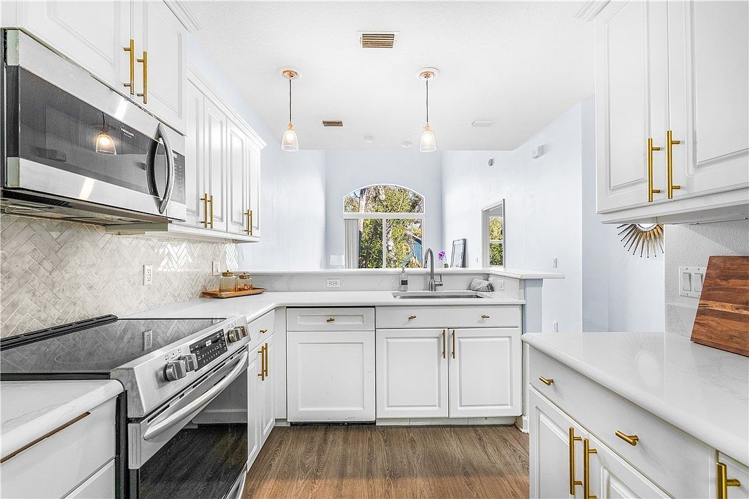 909 Bahia Mar Rd Vero Beach, FL 32963 - Thumbnail 3