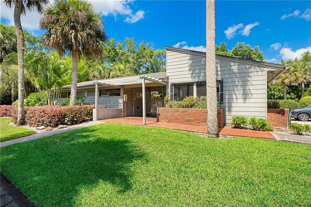 2150 Pine Creek Blvd APT 105 Vero Beach, FL 32966 - Thumbnail 3