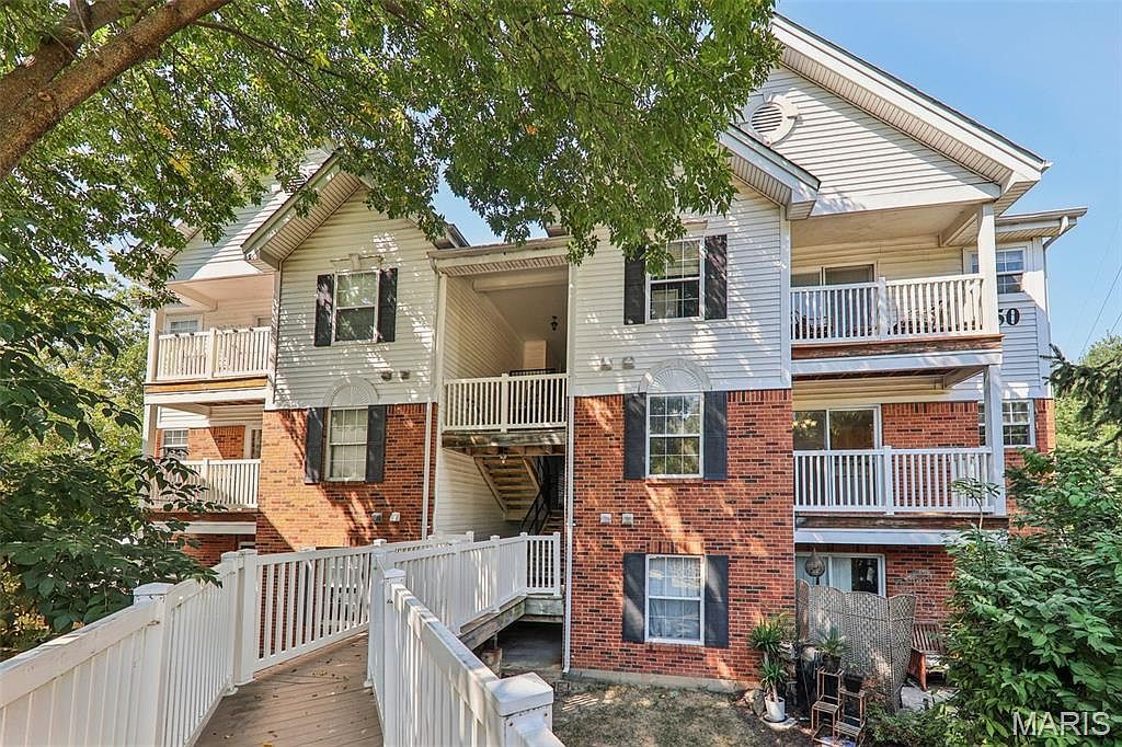 450 Benton Dr APT E Saint Peters, MO 63376 - Thumbnail 3