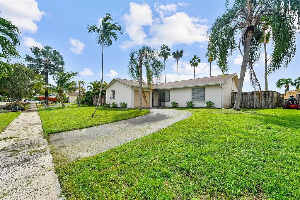 2803 NW 108th Ter Fort Lauderdale, FL 33322 - Thumbnail 3