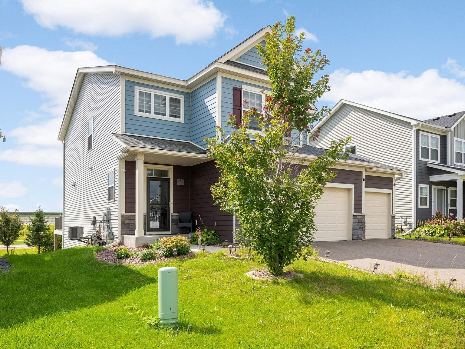 7796 184th St W Lakeville, MN 55044 - Thumbnail 3